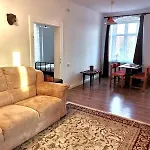 Apartment Dla Cyfrowych Nomadow Z Miejscem Pracy Dzierżoniów