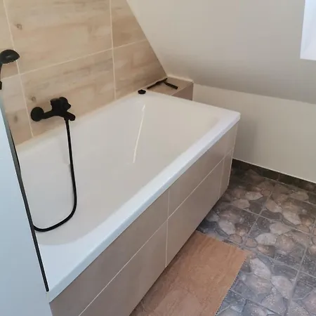 Dla Cyfrowych Nomadow Z Miejscem Pracy Appartamento Dzierżoniów